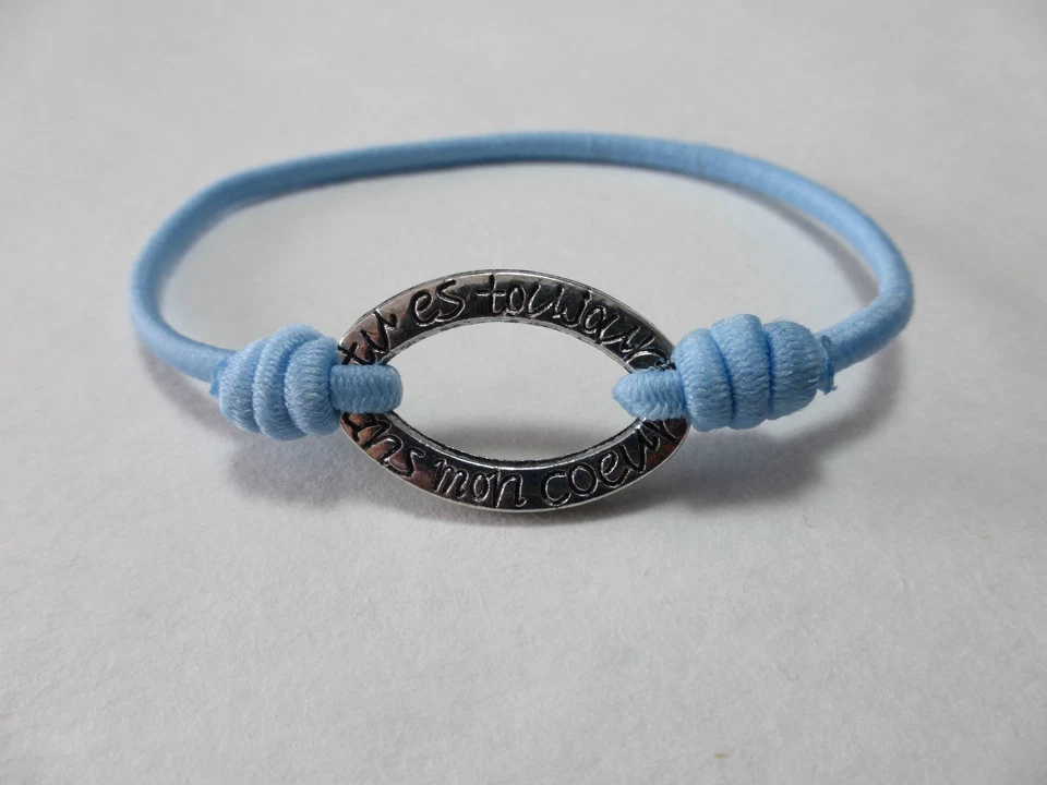 Idée cadeau Bracelet message :ensemble ou éloignés,tu es toujours dans mon coeur - Photo 1/1