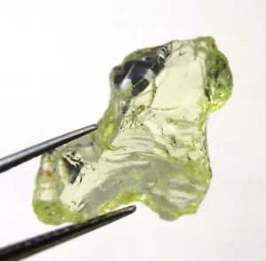5.05 ct Chrysoberyl facet rough - Minas Gerais, Brazil river tumbled crystal - Picture 1 of 12