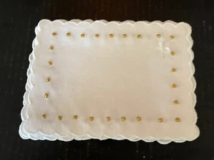 SET OF 6 LINEN NAPKINS 6”x8” SCALLOPED EDGES - Picture 1 of 4