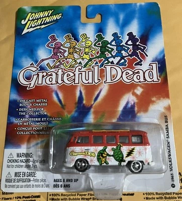 🚘 2004 Johnny Lightning Grateful Dead 1965 VW Samba Bus #2 Mint On Card - Image 1 of 4
