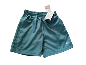 New Nike Boys' Dri-FIT Multi Plus Training Shorts Size S MSRP:$25 - Picture 1 of 3