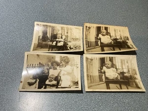 1923 lotto di 4 foto d'epoca 3,5x2,4 bambini piccoli bambini - Foto 1 di 7