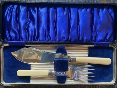 Antiguo juego de servidor de peces de plata en caja con sello, Sheffield, principios del siglo XX Foto 1 de 4