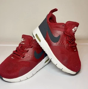 Scarpe da tennis Nike Air Max Tavas rosse e nere bambino taglia 6C sneakers 844106-600 - Foto 1 di 9