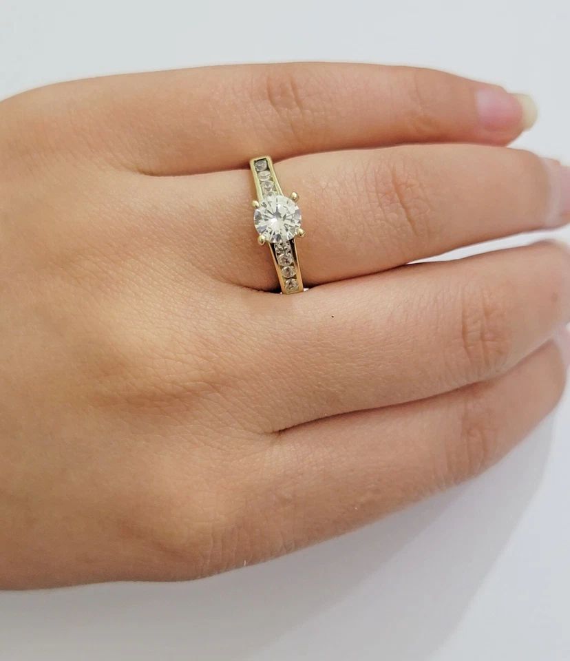 10k Yellow Gold Ring Ladies Engagement Wedding Band size 7 Real 10kt Women - Image 1 of 1