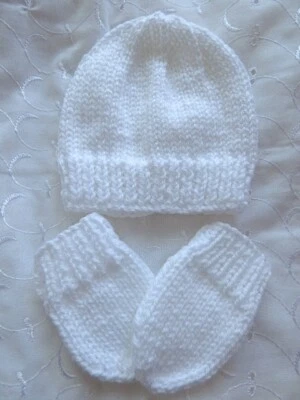 NEWBORN / 0-3 3-6 MONTHS BABY WHITE HAND KNITTED HAT & MITTENS SET REBORN DOLL