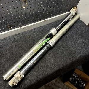 90-91 Kawasaki KX250 OEM FRONT FORKS SHOCKS SUSPENSION RIGHT LEFT (CORES) - Bild 1 von 10