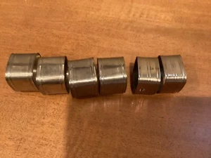 6 anelli tovaglioli vintage in ottone - Foto 1 di 2