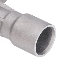˘Water Pump Pipe Tube Adaptor LR028136 Cold Resistant For LR4 3.0L 5.0L 2010‑ - Picture 1 of 12