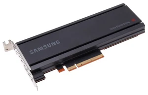 Samsung PM1735 6,4 TB PCIe 4.0 x8 SSC // MZPLJ6T4HALA - Afbeelding 1 van 5