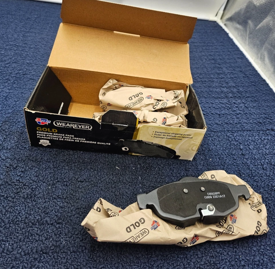 Pastilla de freno delantera GNAD869 Gold Premium para Chrysler Dodge Sebring Stratus 01-06 Foto 1 de 4