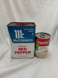 Vintage 53/4" groß McCORMICK roter Pfeffer Institutionelle Dose 12 Oz - Bild 1 von 7