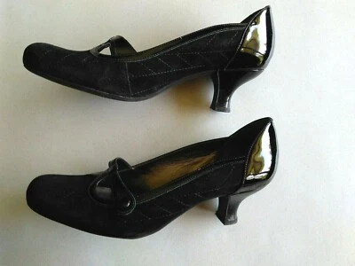 ~ Tacones Franco Sarto 2 1/4" Talla 9 ~ Gamuza Negra/Cuero Patente Usado en Excelente Condición Solo Usado 2X Foto 1 de 4
