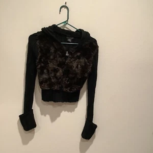 Girls airport sweater jacket hoodie medium with faux fur M - Picture 1 of 2