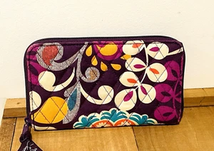 Vera Bradley PLUM CRAZY Wallet Accordion Organizer 7" x 4" Purple Zip Cards - Picture 1 of 5