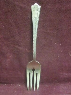 Tenedor ensalada princesa Manchester Sterling 1910 6" 31g monograma C   Foto 1 de 4