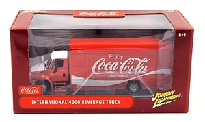 Johnny Lightning Coca Cola International 4200 Beverage Truck 1:24 Scale Diecast - Picture 1 of 7