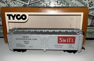 Vintage TYCO HO Scale SWIFT Refrigerator Line 40' Reefer Car SRLX 4226 - Picture 1 of 8