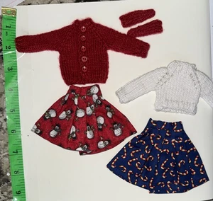 für Blythe Weihnachtsoutfits handgefertigte Strickoutfits für Puppe 6 Stück - Bild 1 von 1