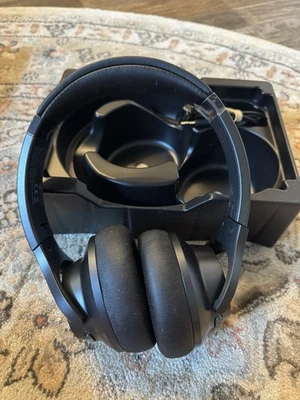 Auriculares inalámbricos sobre la oreja Anker Soundcore Life Q20 negros usados funcionando Foto 1 de 4