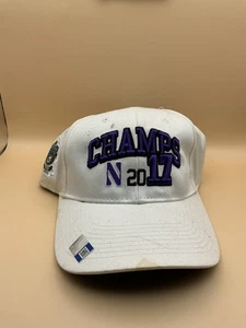 2017 Franklin American Mortgage Musik Stadt Schüssel Druckknopflasche MÜTZE Northwestern vs UK - Bild 1 von 2