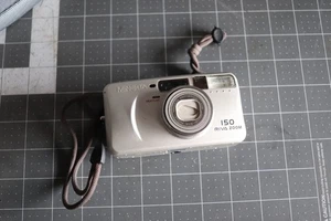 Minolta Freedom (Riva) Zoom 150 Date Point & Shoot Film Camera - Picture 1 of 4