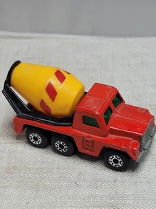 Vintage 1976 Matchbox Toy Car Cement Mixer Superfast Red Truck No. 19 Yellow - Picture 1 of 6