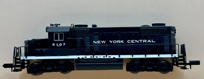 NIB Vintage Life-Like Trains 7093 EMD GP-20 Loco New York Central NYC #6107 - Image 1 of 4