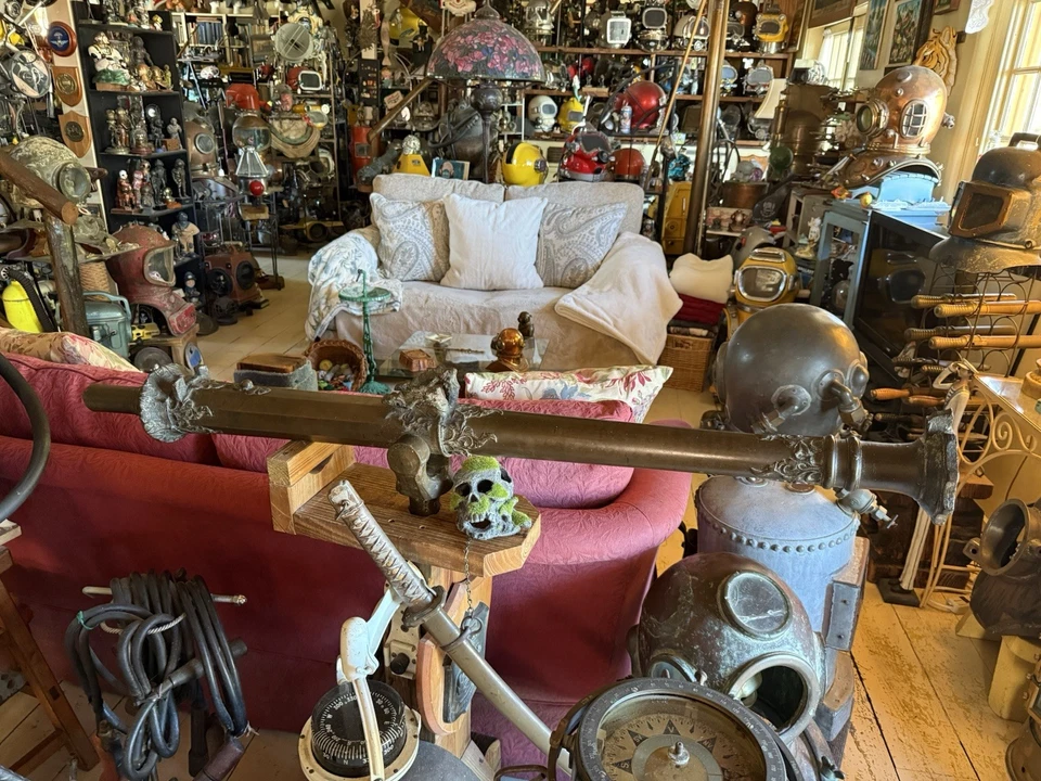 Antiguo cañón Lantaka de bronce del siglo XVIII indonesio 50" Foto 1 de 4