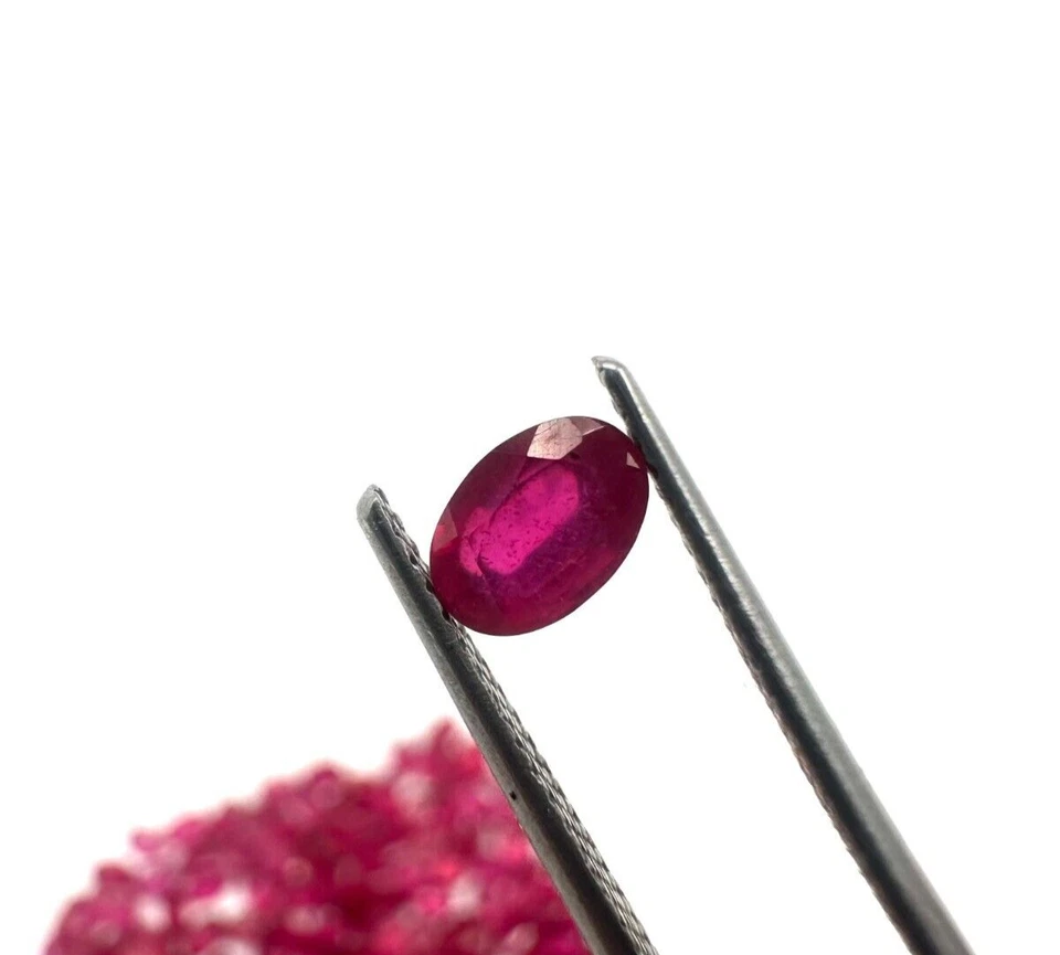 Lab Created Ruby Oval Shape 7x5 mm - Image 1 of 4
