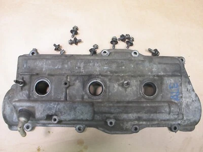 1992-1994 Lexus ES300 Valve Cover RH OEM - Image 1 of 4