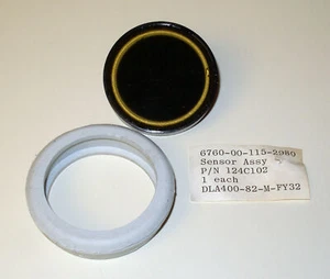 124C102, Lockheed 124-C-102B Sensor Light Assembly, Orion P-3 Cockpit - Picture 1 of 4