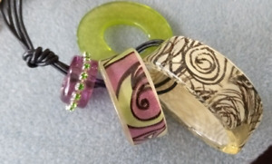 Vintage Orna Lalo Treasures Tripple Green & Purple Ring Pendant Cord Necklace