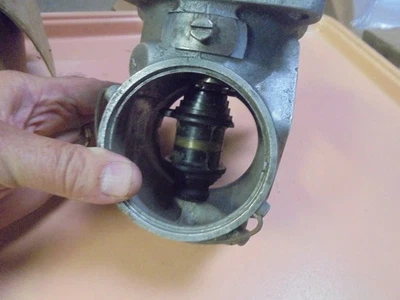 Vintage Used Ford Distributor 1932-1936 Ford Pass. Truck 40-12127 - Image 1 of 4