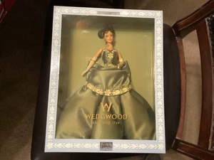 Barbie Wedgwood Inglaterra 1759, Edición Limitada 1999 Nueva en Caja Modelo #25641 - Imagen 1 de 4