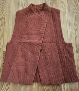 Kiss Of The Wolf Crimson Quilted Silk Vest Open Front One Size Bust - Picture 1 of 8