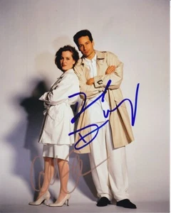 DAVID DUCHOVNY and GILLIAN ANDERSON Signed 8x10 THE X-FILES Photo w Hologram COA - Picture 1 of 2