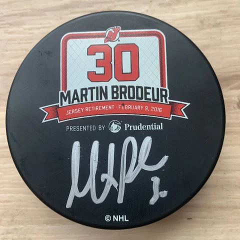 NEW JERSEY DEVILS MARTIN BRODEUR #30 AUTOGRAPHED NHL HOCKEY PUCK 2016 RETIREMENT Cover