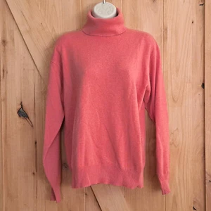 Womens 100% Cashmere Turtleneck Sweater Sz Large Peach Pink Coral Country Shop - Picture 1 of 7