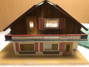 Puppenhaus alt DDR Balkon 4 Zimmer reparaturbedürftig groß 51,5 x 81 x 39,5 cm - Bild 1 von 9