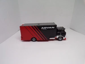 Hot Wheels Team Camion Trasporto Sakura Sprinter ADVAN - Foto 1 di 6