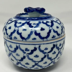 Tarro de porcelana vintage azul y blanco con cubierta caja baratija única cuenco - Imagen 1 de 9