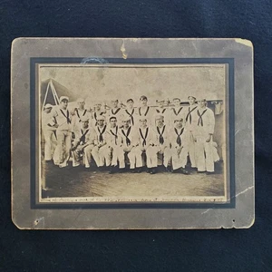 1908 USS Tennessee Matrosen Foto - US Navy Besatzung in Samoa montiert Original - Bild 1 von 4