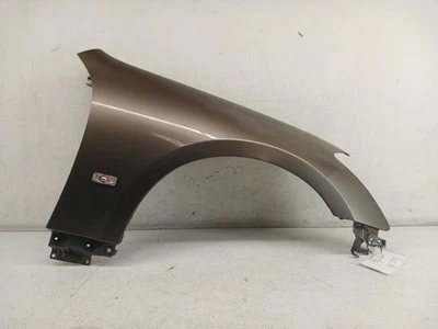 06-07 Guardabarros derecho pasajero Infiniti M35/M45 bronce/C31 OEM  Foto 1 de 4