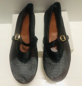 Womens Mesh Shoes Size 9 EU40 Mary Jane Flats Gold Buckle Casual Fast Aust Post - Picture 1 of 10