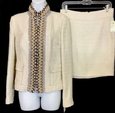 Traje Falda Dolce Gabanna Dos Piezas Avena Tweed Estrás Borde Nuevo con Etiquetas Talla 40/42 Foto 1 de 4