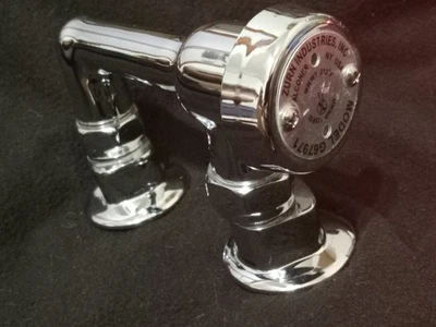 Interruptor de reflujo de vacío elevado antisifón ZURN G67671 NUEVO DE STOCK  Foto 1 de 4