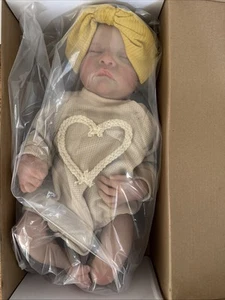 Muñeca bebé renacida - NUEVA - Imagen 1 de 4