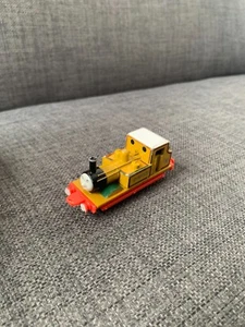 ERTL Thomas The Tank Engine & Friends Stepney Die Cast Train (1997) - Picture 1 of 12