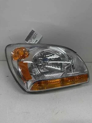 06 KIA SPORTAGE Headlight Passenger Right - Изображение 1 из 4